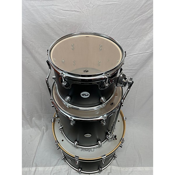 Used DW Design Series Drum Kit