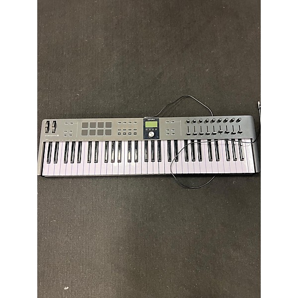 Used Arturia Used Arturia Keylab Essential 61 MIDI Controller