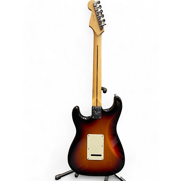 Used Fender Used Fender American Standard Stratocaster 2 Color Sunburst Solid Body Electric Guitar