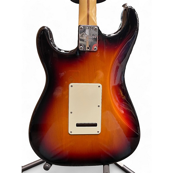 Used Fender Used Fender American Standard Stratocaster 2 Color Sunburst Solid Body Electric Guitar