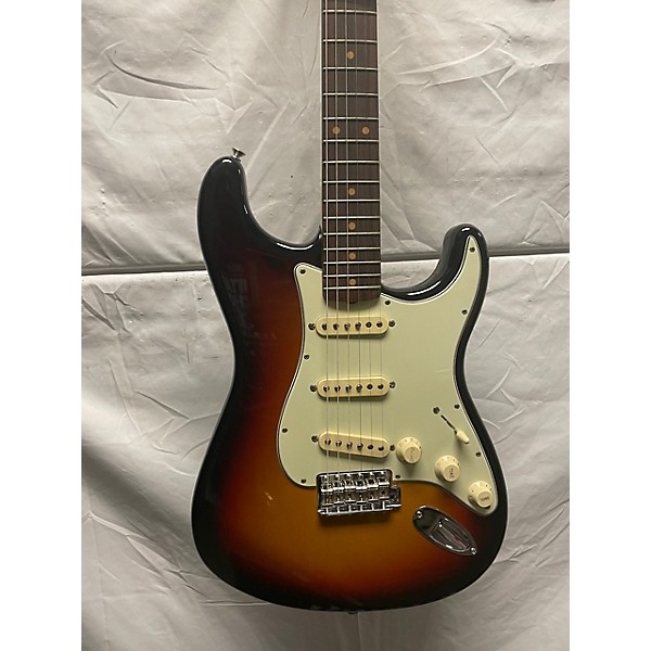 Used Fender Used Fender American Vintage II 61 REISSUE 2 Color Sunburst Solid Body Electric Guitar