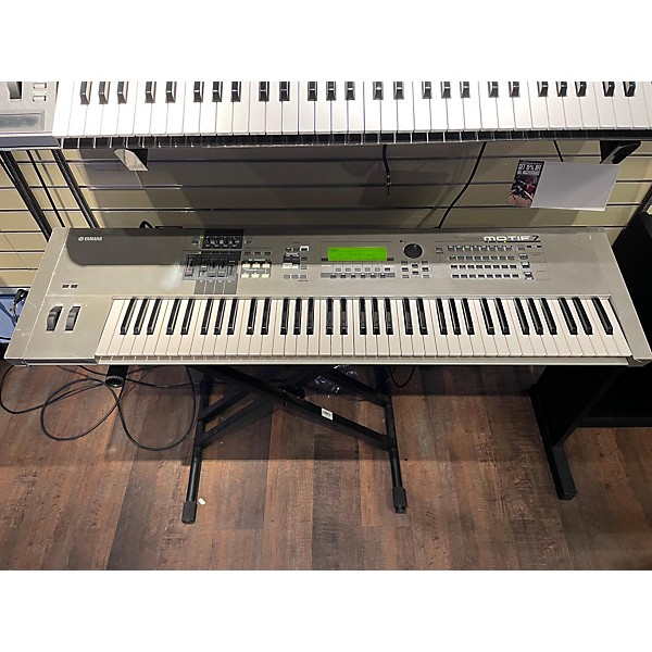 Used Yamaha Motif 7 76 Key Keyboard Workstation