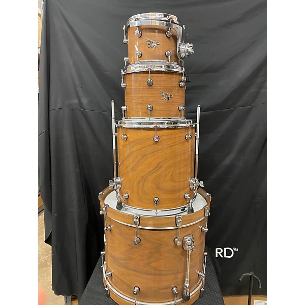 Used Used Hendrix Drums 4 piece Perfect Ply Walnut Natural Drum Kit