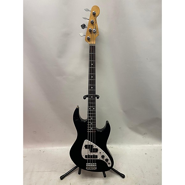 Used Fender Used Fender JP-90 Black And White Electric Bass Guitar