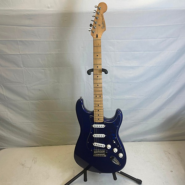 Used Fender Used Fender Player Stratocaster Midnight Blue Solid Body Electric Guitar