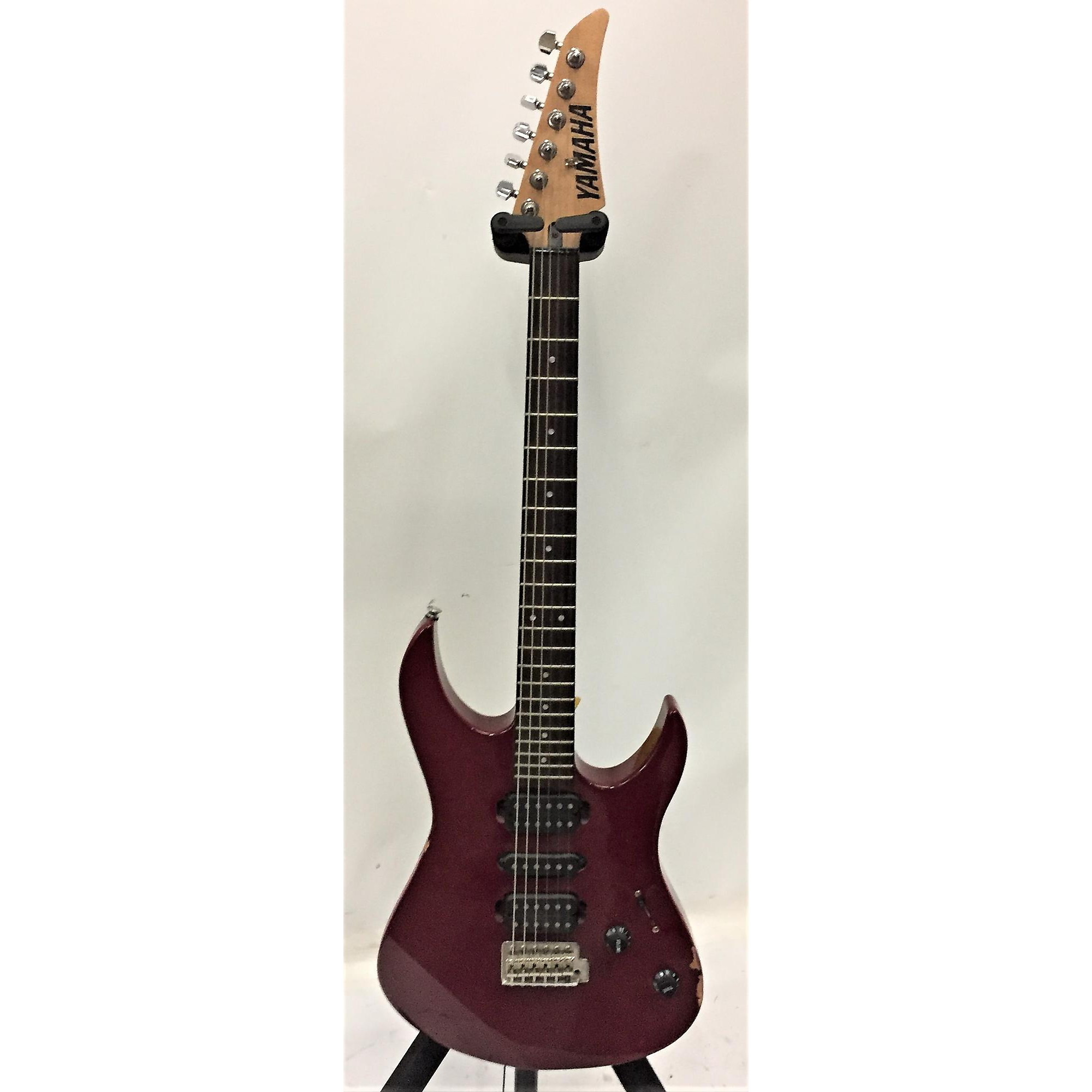 Used Yamaha RGX 121 Solid Body Electric Guitar Red | Guitar Center