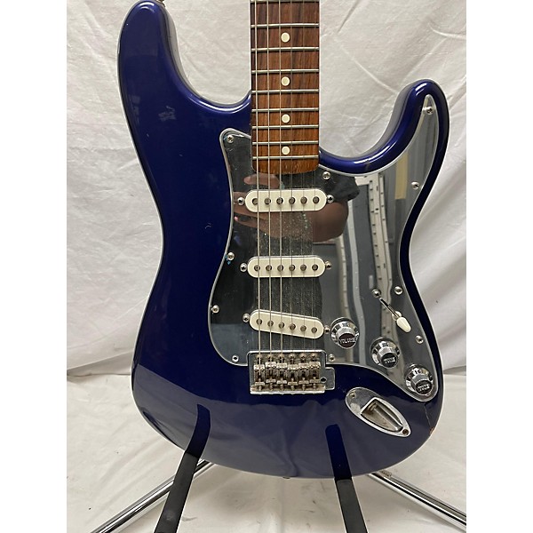 Used Fender Used 1996 Fender 1996 MIM STANDARD Blue Solid Body Electric Guitar