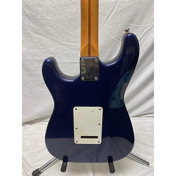 Used Fender Used 1996 Fender 1996 MIM STANDARD Blue Solid Body Electric Guitar