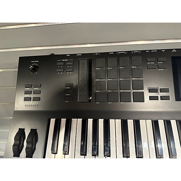 Used Akai Professional MPC Key 61 Keyboard Workstation