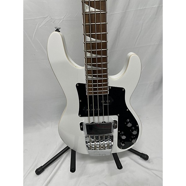 Used Jackson Used Jackson X Series Concert 5 String Bass Snow White Electric Bass Guitar