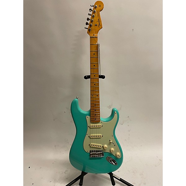 Used Fender Used Fender 1957 American Vintage II Seafoam Green Solid Body Electric Guitar