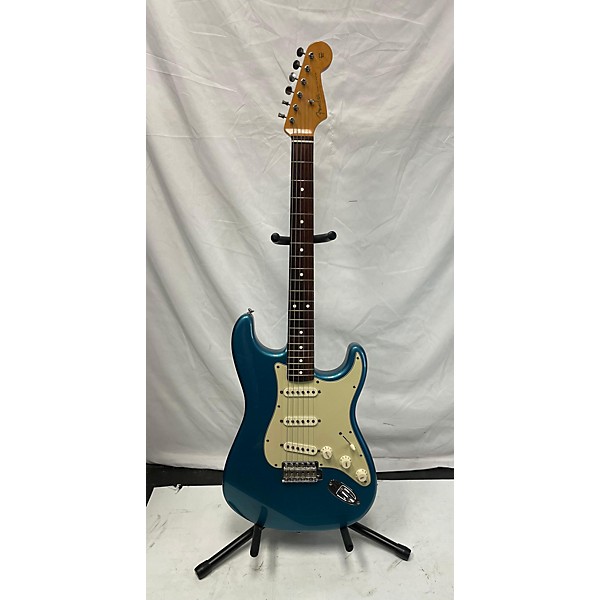 Used Fender Used Fender Vintera II 60's Stratocaster Lake Placid Blue Solid Body Electric Guitar