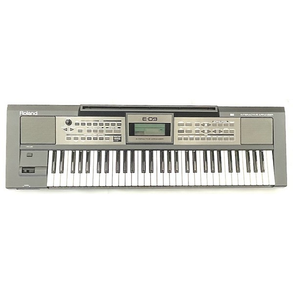 Used Roland E09 Arranger Keyboard