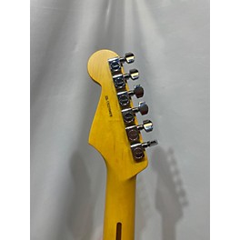 Used Fender Used Fender American Professional II Stratocaster Silverburst Solid Body Electric Guitar