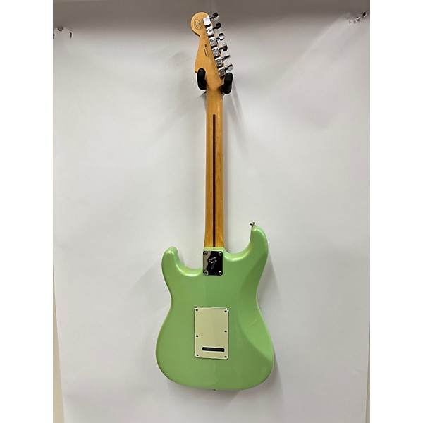 Used Fender Used Fender Player Stratocaster Surf Green Solid Body Electric Guitar