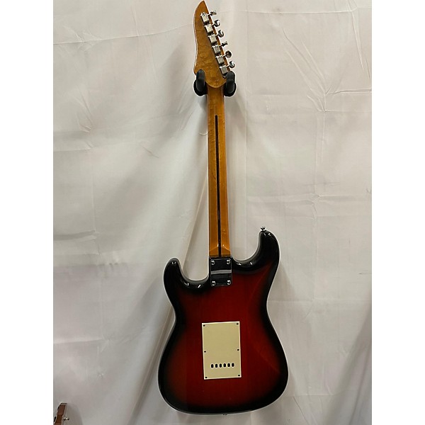 Used Turbo By Sunlite Used Turbo By Sunlite Traditional Series SSS Sunburst Solid Body Electric Guitar