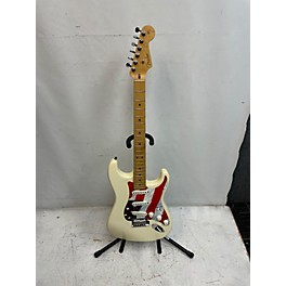 Used Fender Used Fender American Standard Stratocaster Alpine White Solid Body Electric Guitar