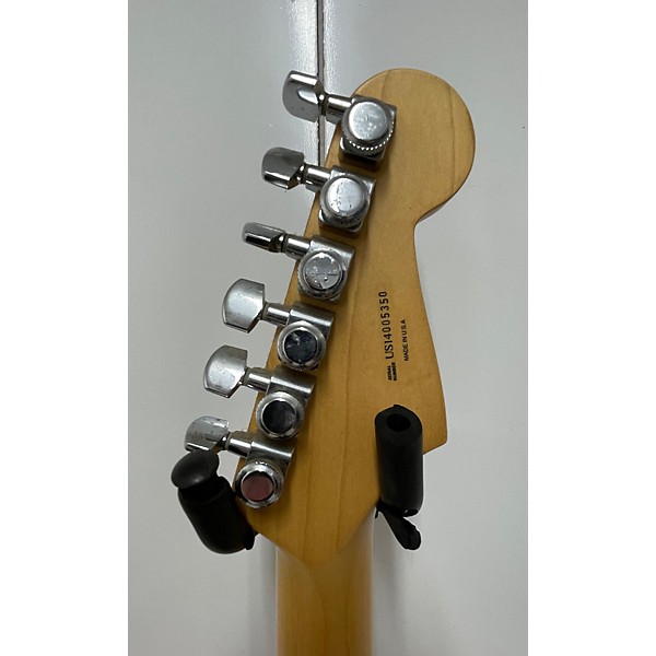 Used Fender Used Fender American Deluxe Stratocaster Left Handed 3 Color Sunburst Electric Guitar