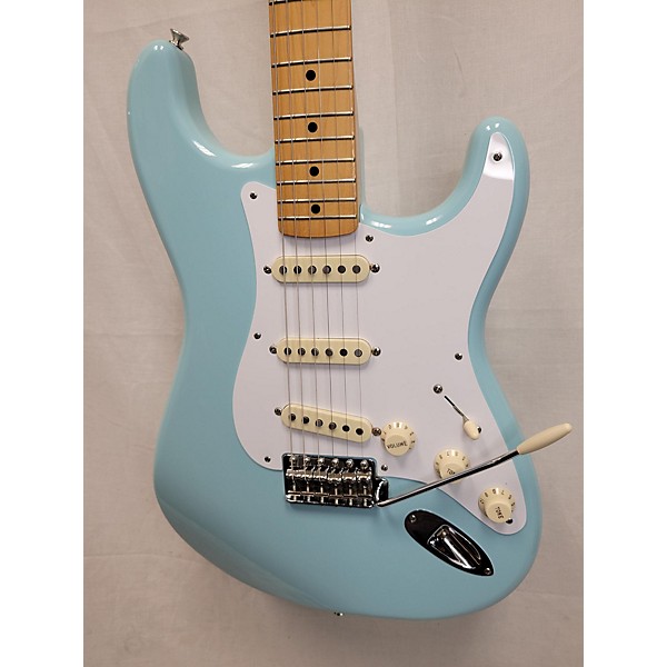 Used Fender Used Fender Vintera 60s Stratocaster Daphne Blue Solid Body Electric Guitar