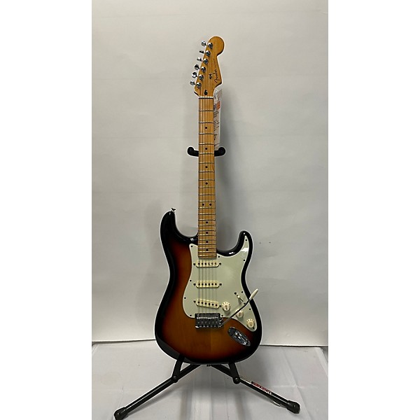 Used Fender Used Fender Player Plus Stratocaster Sunburst Solid Body Electric Guitar