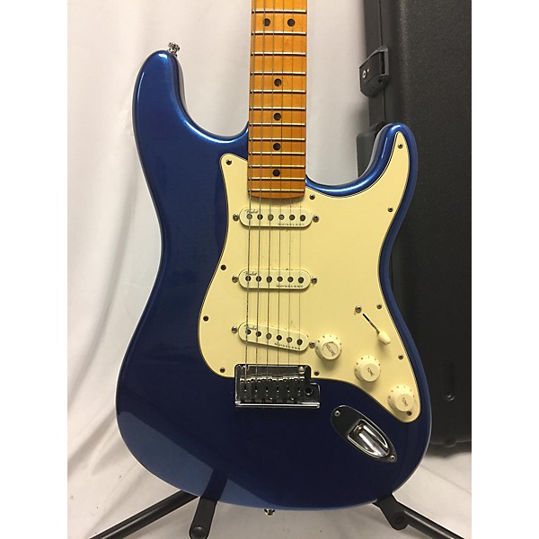 Used Fender Used Fender American Ultra Stratocaster Cobra Blue Solid Body Electric Guitar