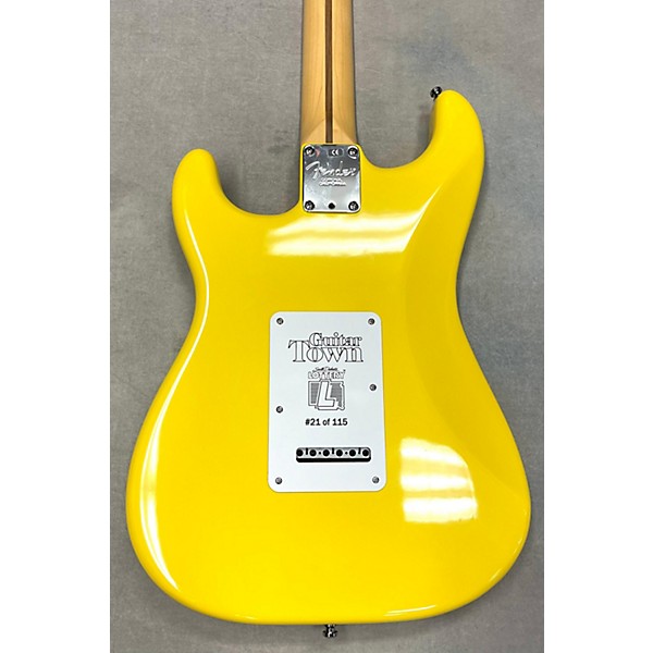 Used Fender Used Fender American South Dakota Lottery Stratocaster Graffiti Yellow Solid Body Electric Guitar