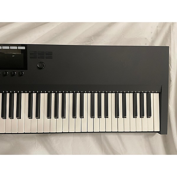 Used Used KOMPLETE KONTROL S88 MK 2 MIDI Controller