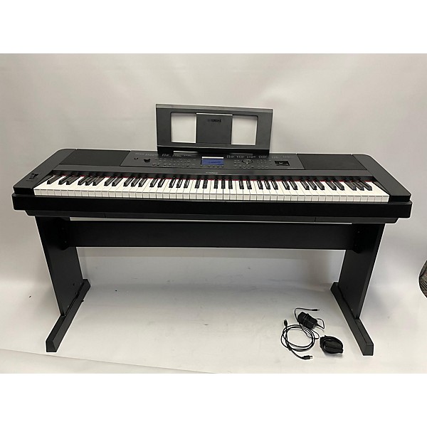 Used Yamaha DGX660B Portable Keyboard