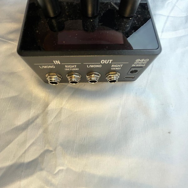 Used Line 6 HX ONE Effect Processor