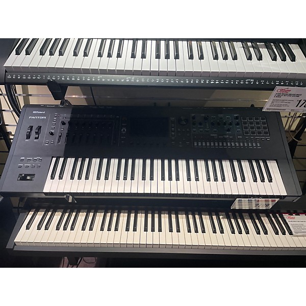 Used Roland Used Roland Fantom G7 76 Key Keyboard Workstation | Guitar  Center