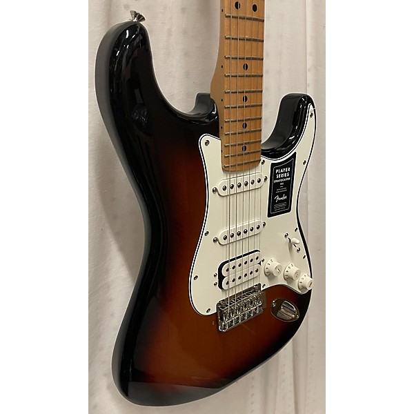 Used Fender Used Fender Player Stratocaster HSS 3 Color Sunburst Solid Body Electric Guitar