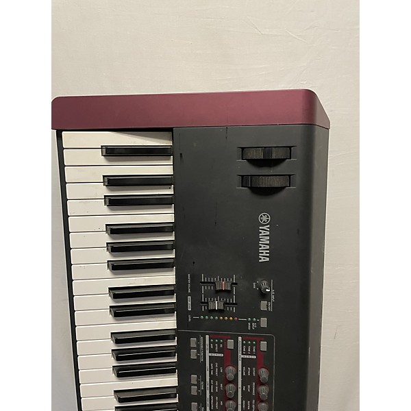 Used Yamaha Used Yamaha MOXF8 88 Key Keyboard Workstation