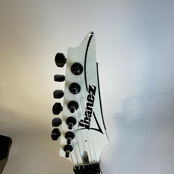 Used Ibanez Used Ibanez RG450DXB White Solid Body Electric Guitar