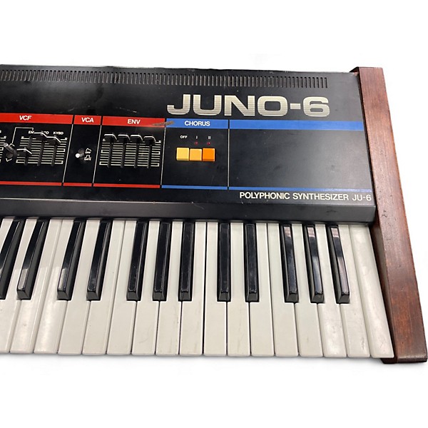 Vintage Roland Vintage Roland Juno 6 Synthesizer