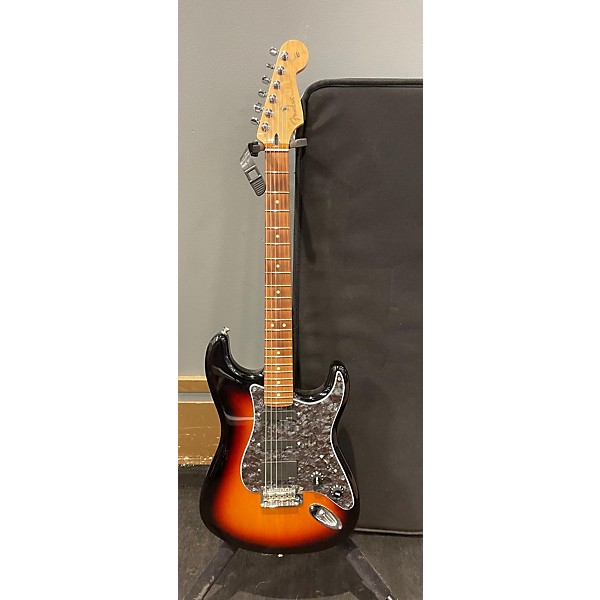 Used Fender Used Fender Player Stratocaster Sunburst Solid Body Electric Guitar