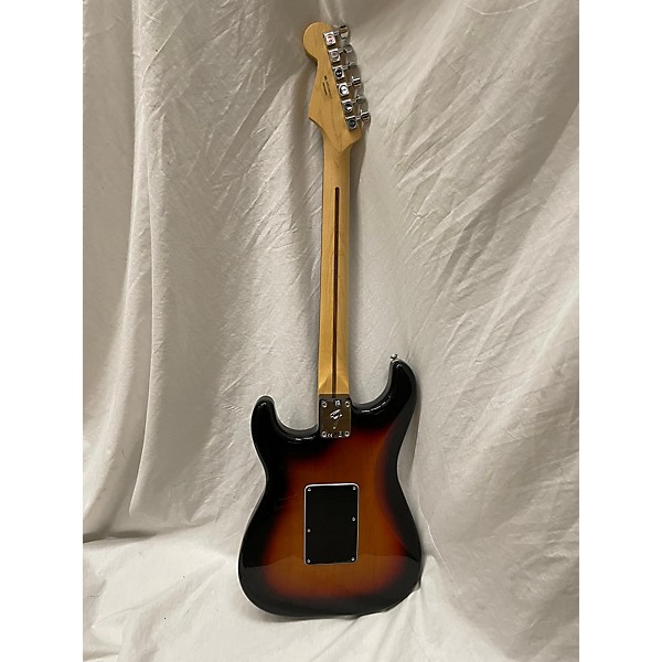 Used Fender Used Fender Player Stratocaster HSS Floyd Rose 2 Tone Sunburst Solid Body Electric Guitar