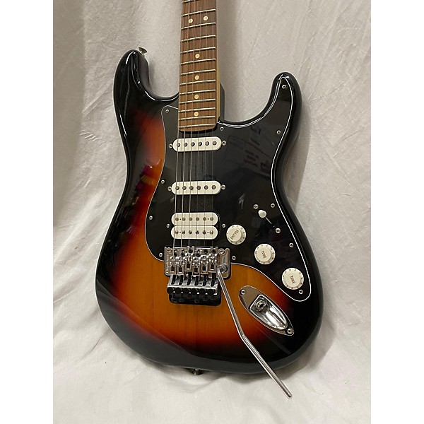 Used Fender Used Fender Player Stratocaster HSS Floyd Rose 2 Tone Sunburst Solid Body Electric Guitar