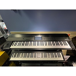 Used KORG Krome 88 Key Keyboard Workstation