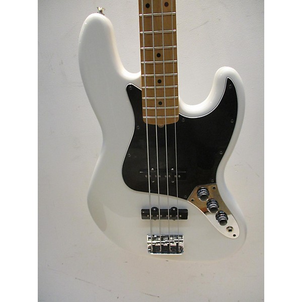 Used Fender Used Fender Player Jazz Bass Polar White Electric Bass Guitar