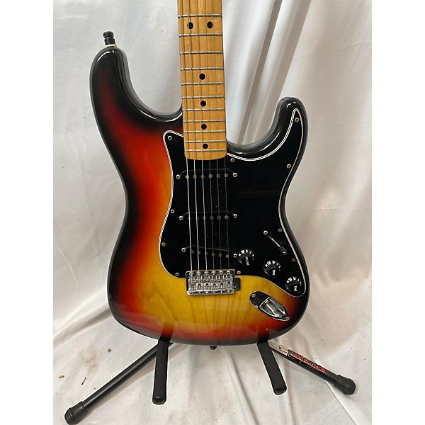 Vintage Fender Vintage 1976 Fender STRATOCASTER Sunburst