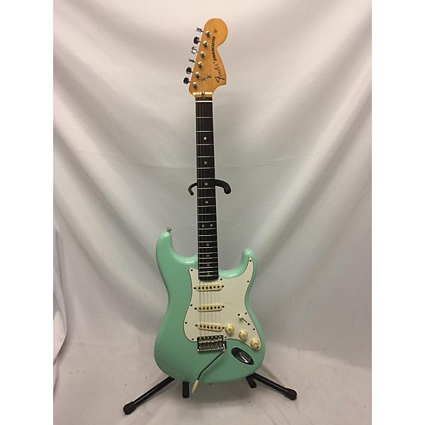 Used Fender Used Fender Vintera II 70s Stratocaster Surf Green Solid Body Electric Guitar