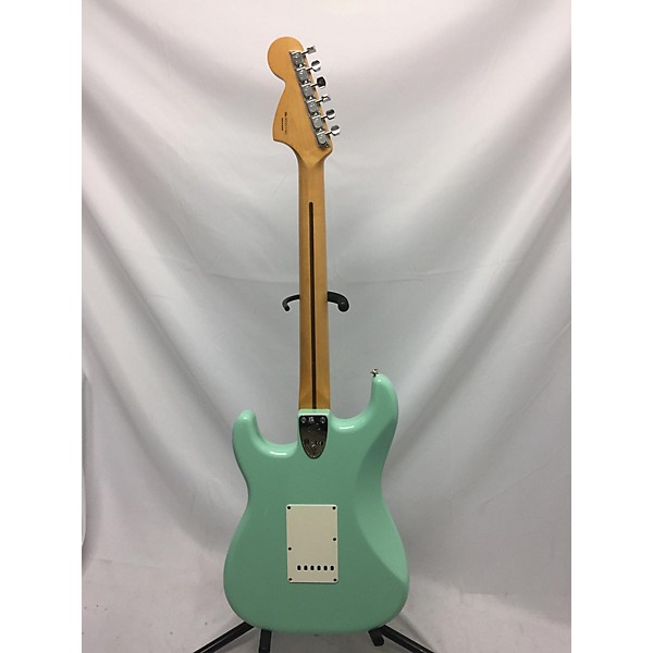 Used Fender Used Fender Vintera II 70s Stratocaster Surf Green Solid Body Electric Guitar