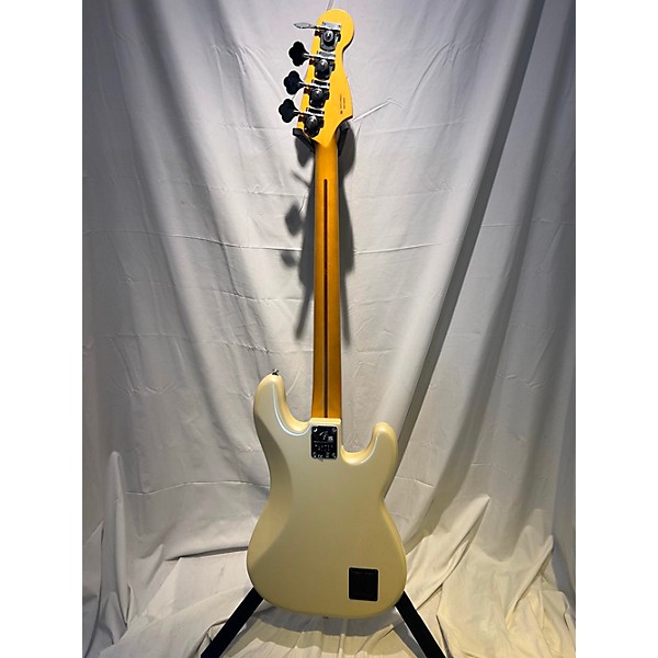 Used Fender Used Fender Player Plus Active Precision Bass Olympic White Electric Bass Guitar