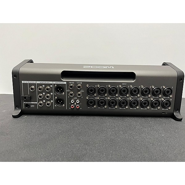 Used Zoom Used Zoom Livetrack L-20R MultiTrack Recorder