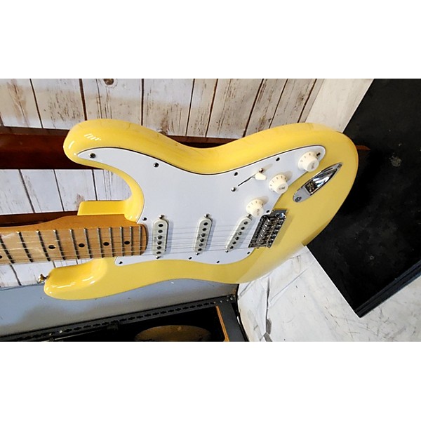 Used Fender Used Fender Player Stratocaster Yellow Solid Body Electric Guitar