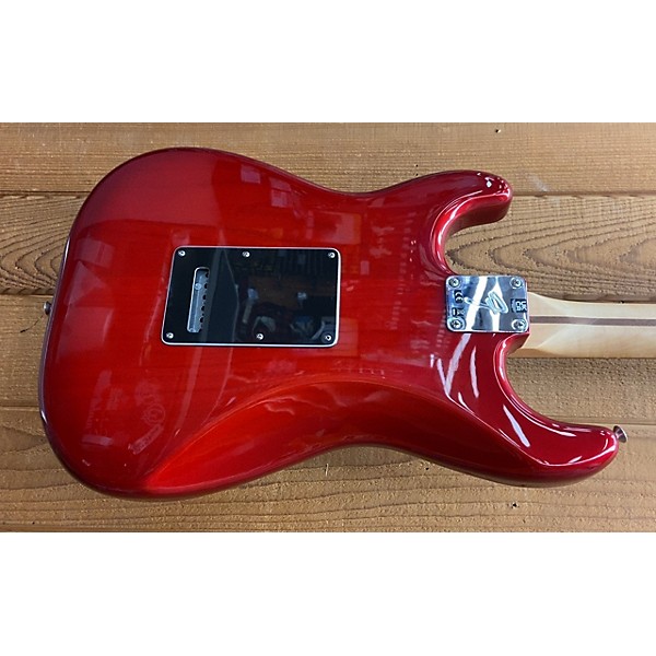 Used Fender Used Fender Special Edition MIM HSS Stratocaster Red Solid Body Electric Guitar