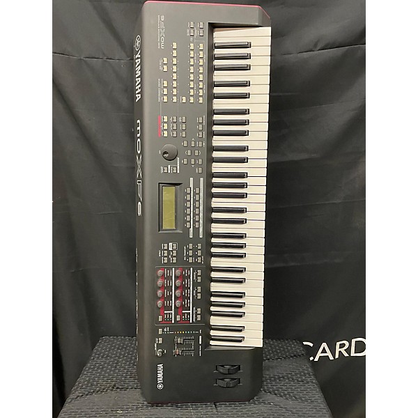 Used Yamaha MOXF6 61 Key Keyboard Workstation