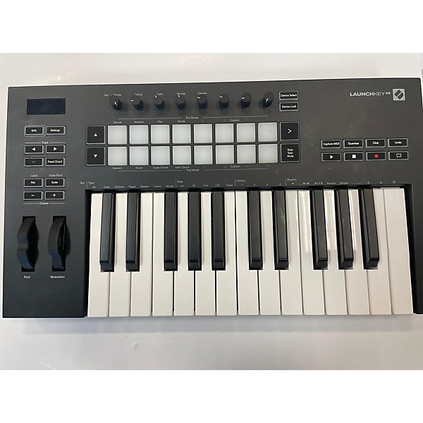 Used Novation Used Novation Launchkey 25 Key MIDI Controller