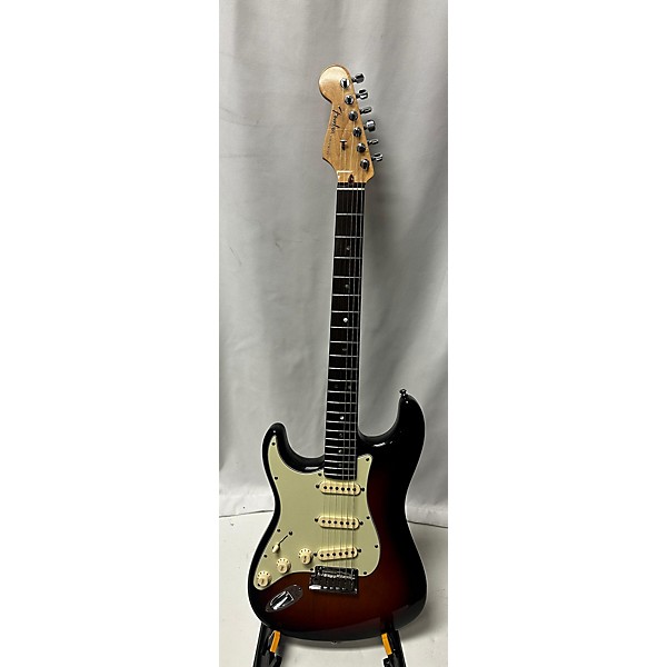 Used Fender Used 2010 Fender American Deluxe Stratocaster Left Handed 2 Color Sunburst Electric Guitar