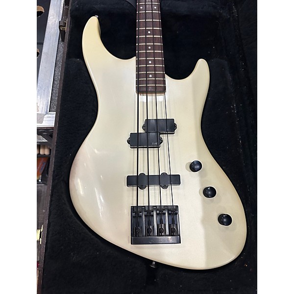 Vintage Guild Vintage 1988 Guild Pilot Bass Arctic White Electric Bass Guitar